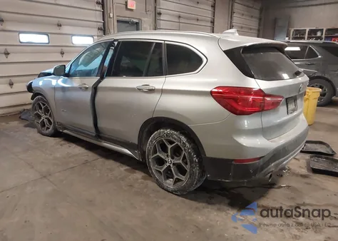 2017 BMW X1 xDrive28I z USA, uszkodzony, nr VIN WBXHT3C3XH5F80573